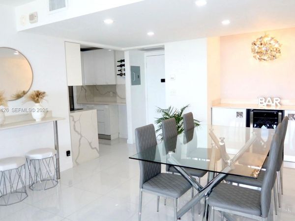 20301 W Country Club Dr , Unit 1422, Aventura, FL 33180