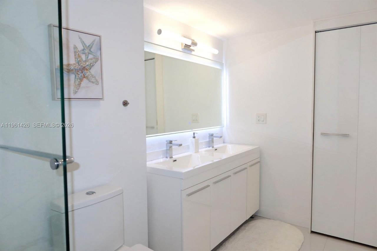 20301 W Country Club Dr , Unit 1422, Aventura, FL 33180 Photo