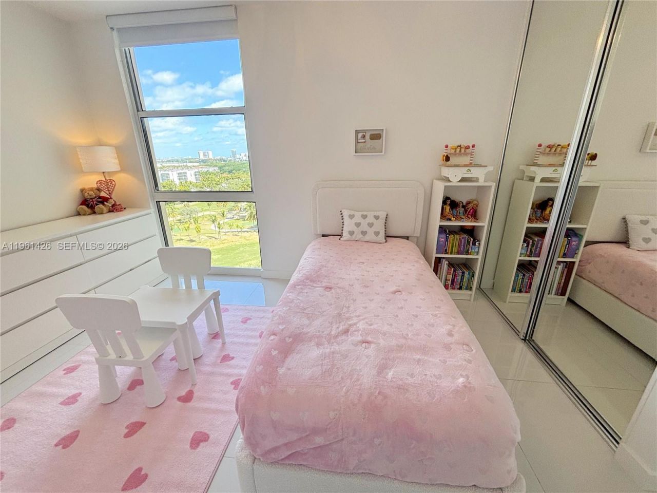 20301 W Country Club Dr , Unit 1422, Aventura, FL 33180 Photo