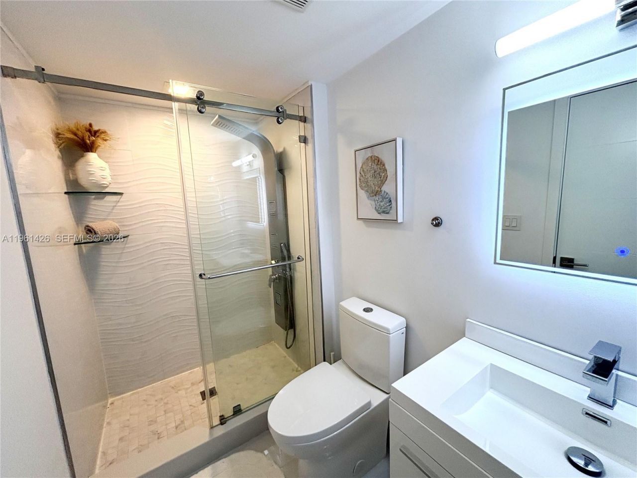 20301 W Country Club Dr , Unit 1422, Aventura, FL 33180 Photo