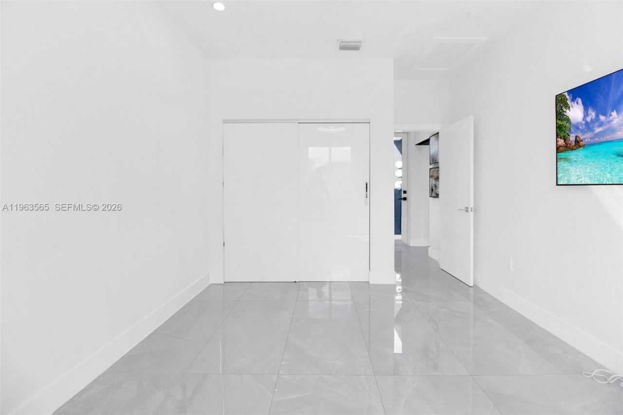 15967 SW 141st St , Miami, FL 33196 Photo