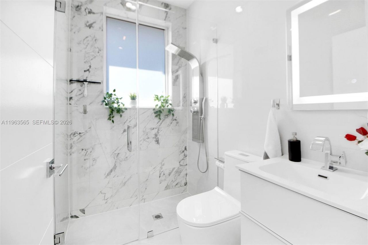 15967 SW 141st St , Miami, FL 33196 Photo