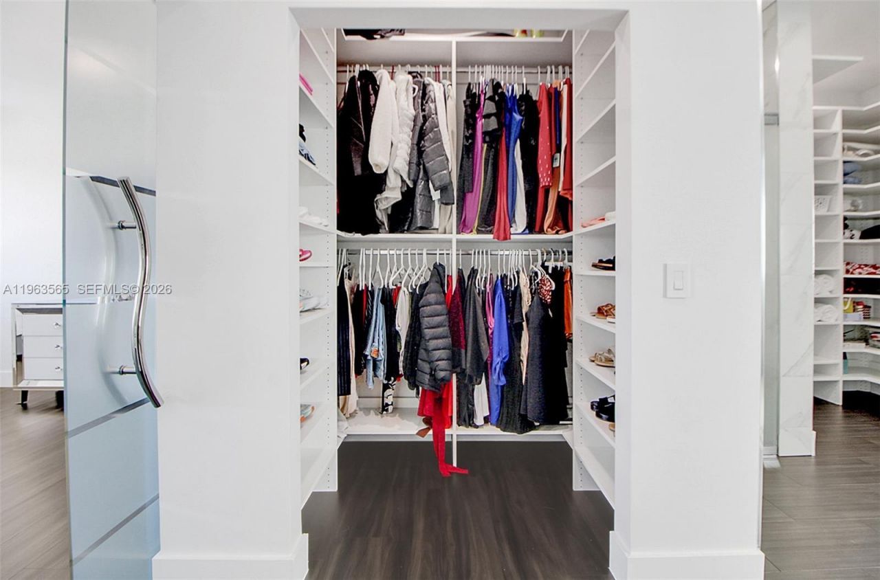 15967 SW 141st St , Miami, FL 33196 Photo