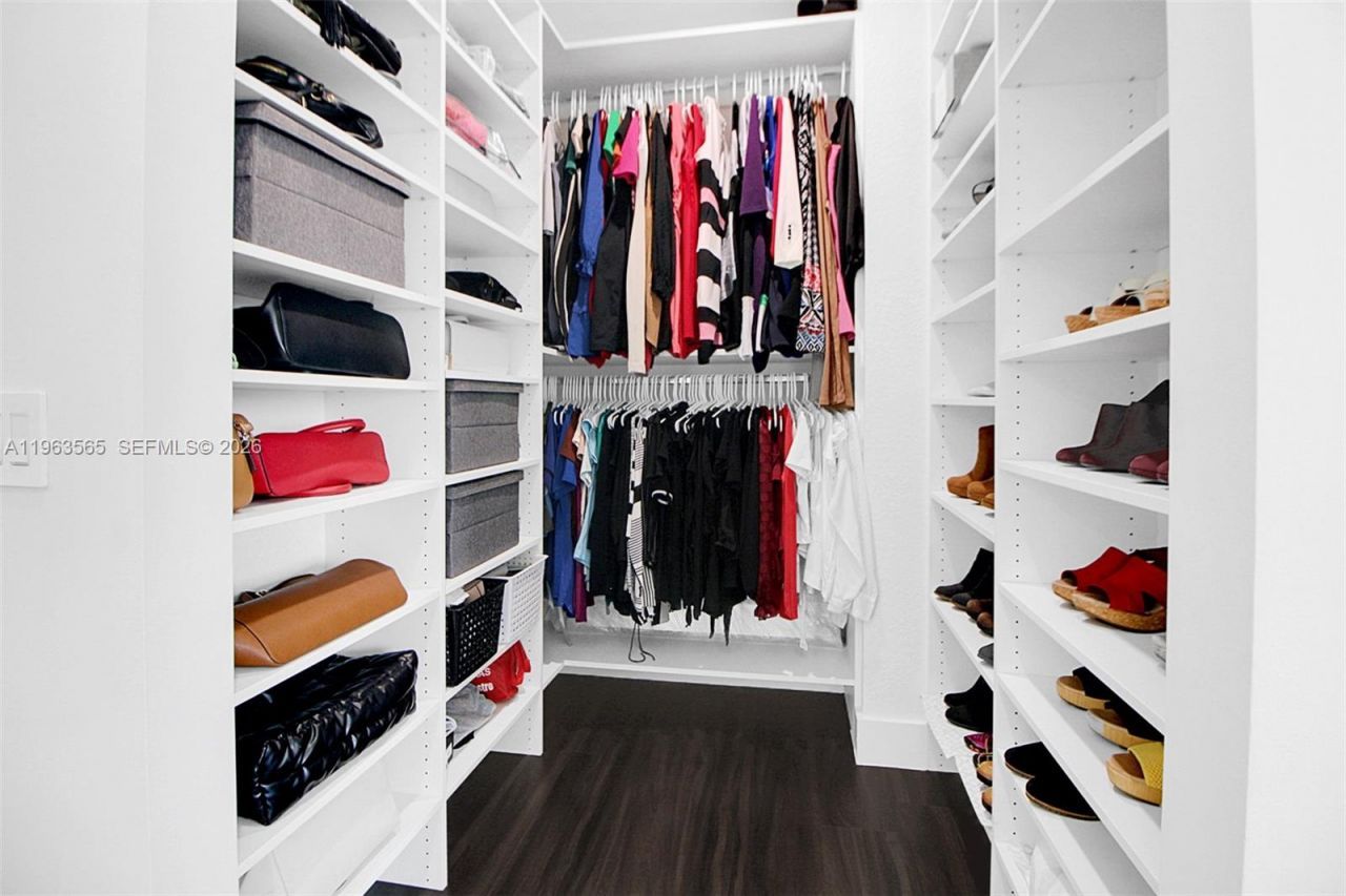 15967 SW 141st St , Miami, FL 33196 Photo