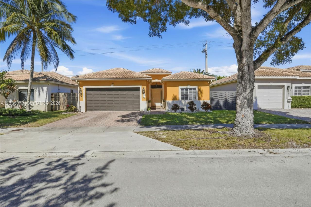 9071 SW 208th Ter, Cutler Bay, FL 33189 Photo