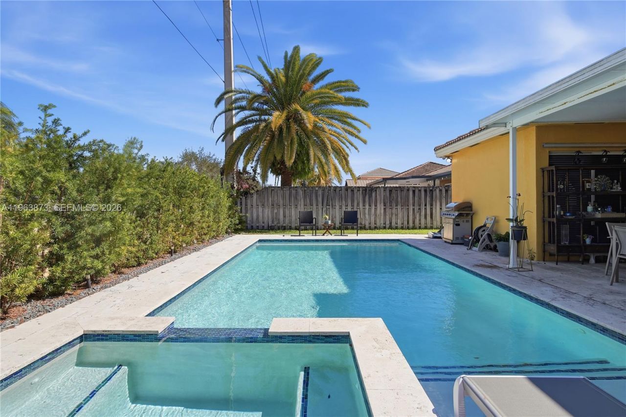 9071 SW 208th Ter, Cutler Bay, FL 33189 Photo