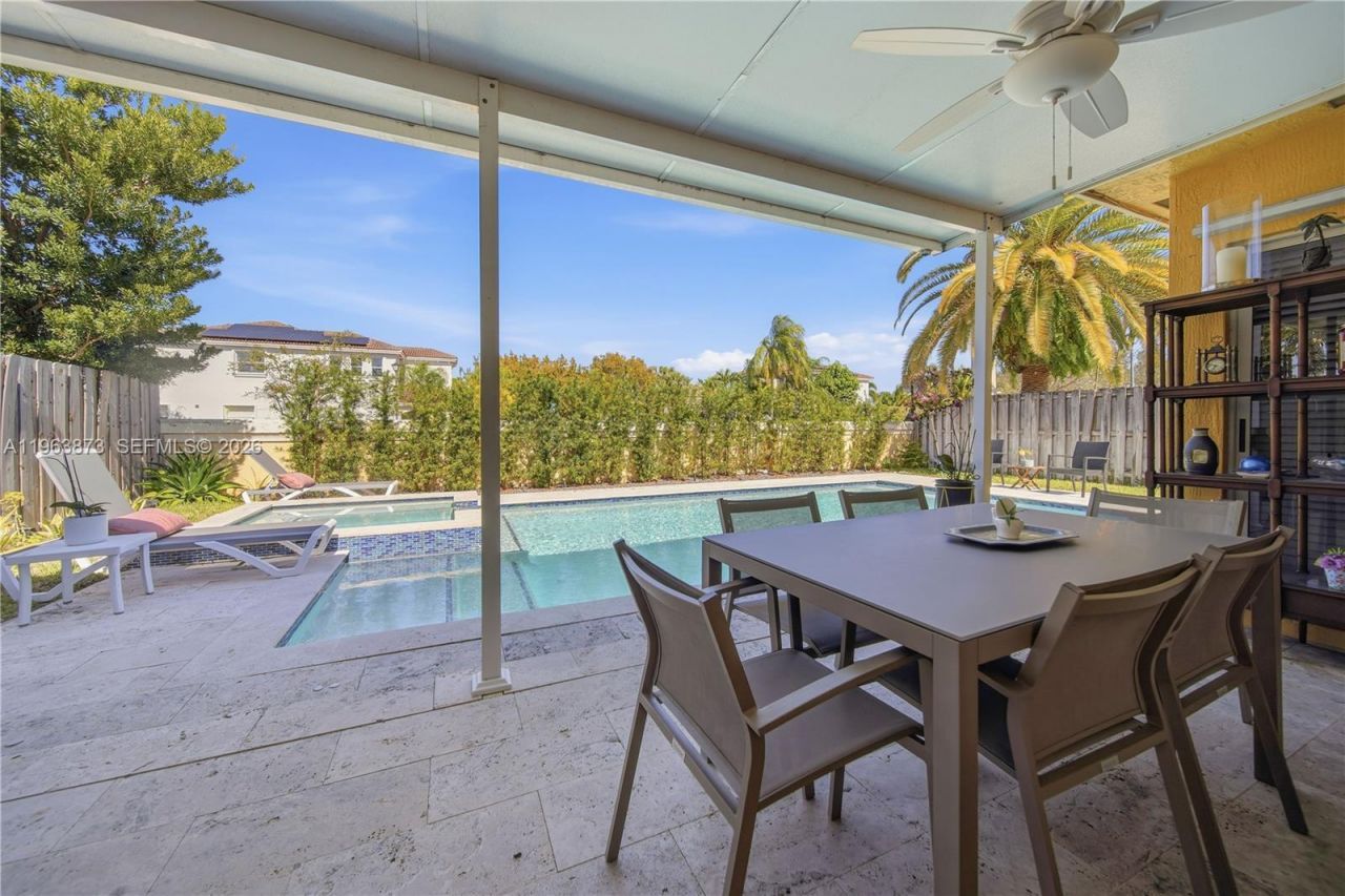 9071 SW 208th Ter, Cutler Bay, FL 33189 Photo