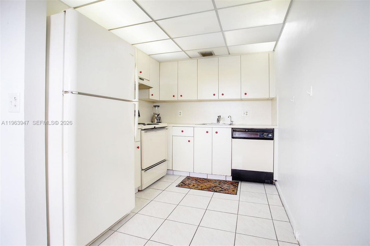 1301 SW 135th Ter , Unit 413J, Pembroke Pines, FL 33027 Photo