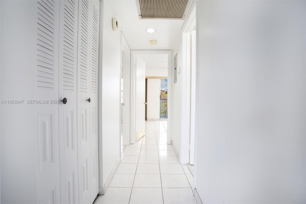 1301 SW 135th Ter , Unit 413J, Pembroke Pines, FL 33027 Photo