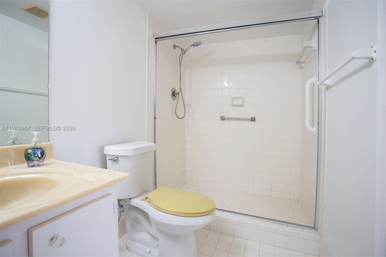 1301 SW 135th Ter , Unit 413J, Pembroke Pines, FL 33027 Photo