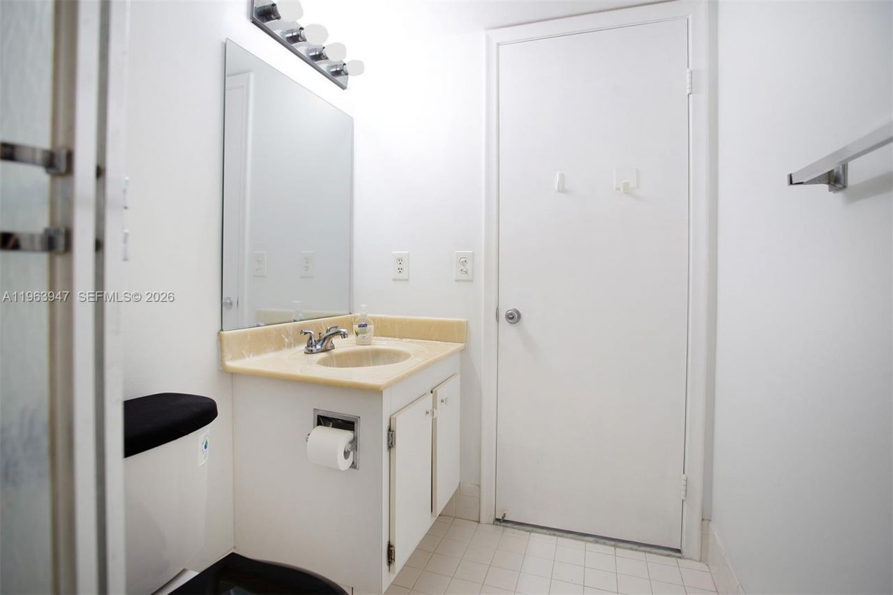 1301 SW 135th Ter , Unit 413J, Pembroke Pines, FL 33027 Photo