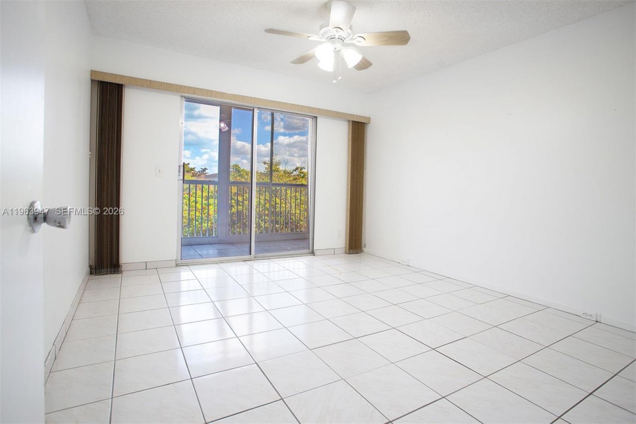 1301 SW 135th Ter , Unit 413J, Pembroke Pines, FL 33027 Photo