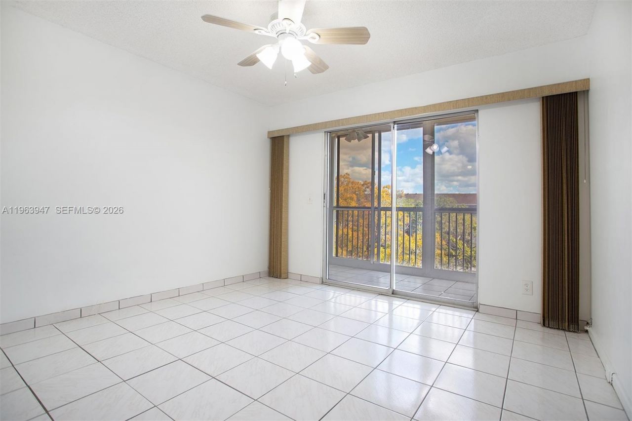 1301 SW 135th Ter , Unit 413J, Pembroke Pines, FL 33027 Photo