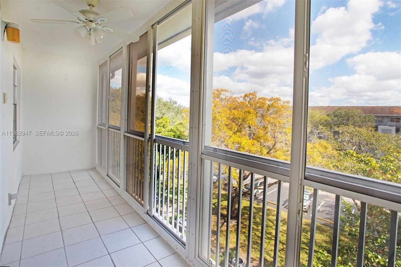 1301 SW 135th Ter , Unit 413J, Pembroke Pines, FL 33027 Photo