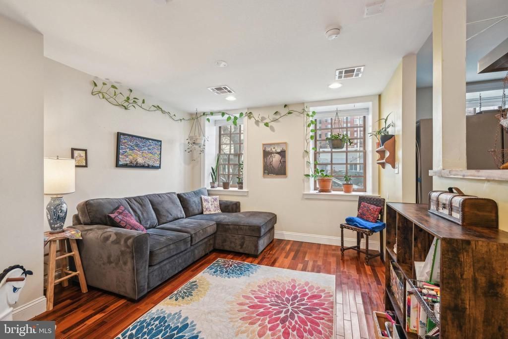 349 S 47th Street, Unit A101B, Philadelphia, PA 19143 Main Photo