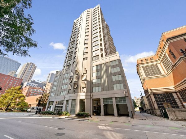 600 N DEARBORN Street, Unit 809, Chicago, IL 60654