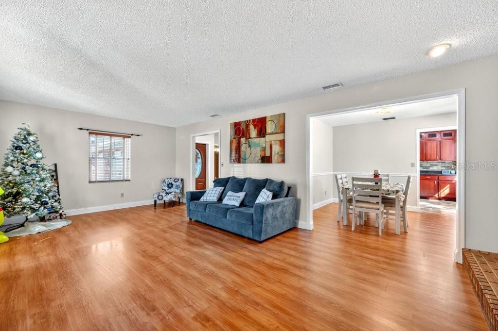 223 Denese Lane, Auburndale, FL 33823 Photo