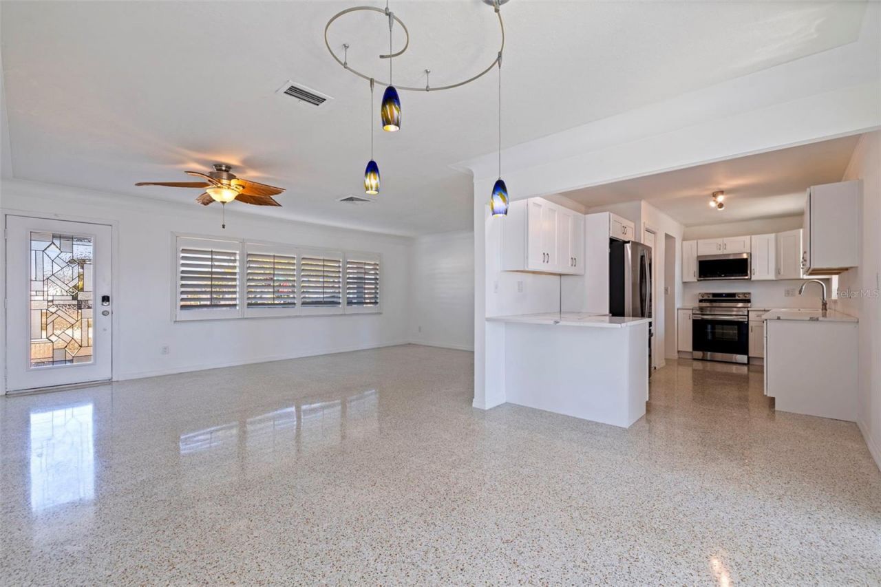 7906 4th Avenue S, Saint Petersburg, FL 33707 Photo