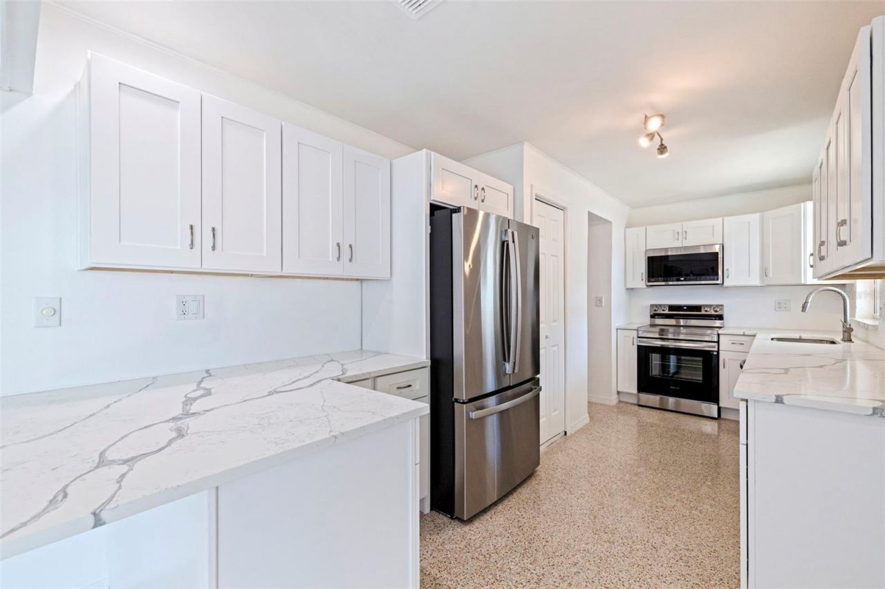 7906 4th Avenue S, Saint Petersburg, FL 33707 Photo