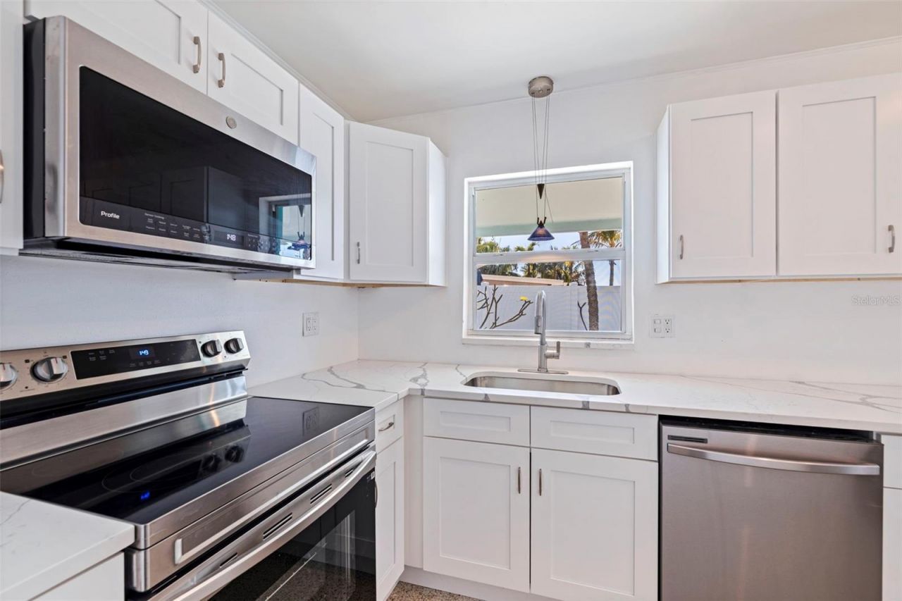 7906 4th Avenue S, Saint Petersburg, FL 33707 Photo