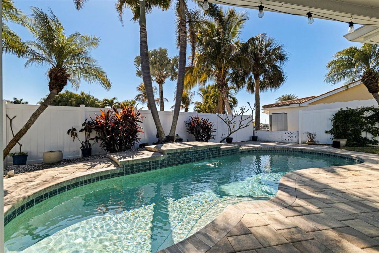 7906 4th Avenue S, Saint Petersburg, FL 33707 Photo