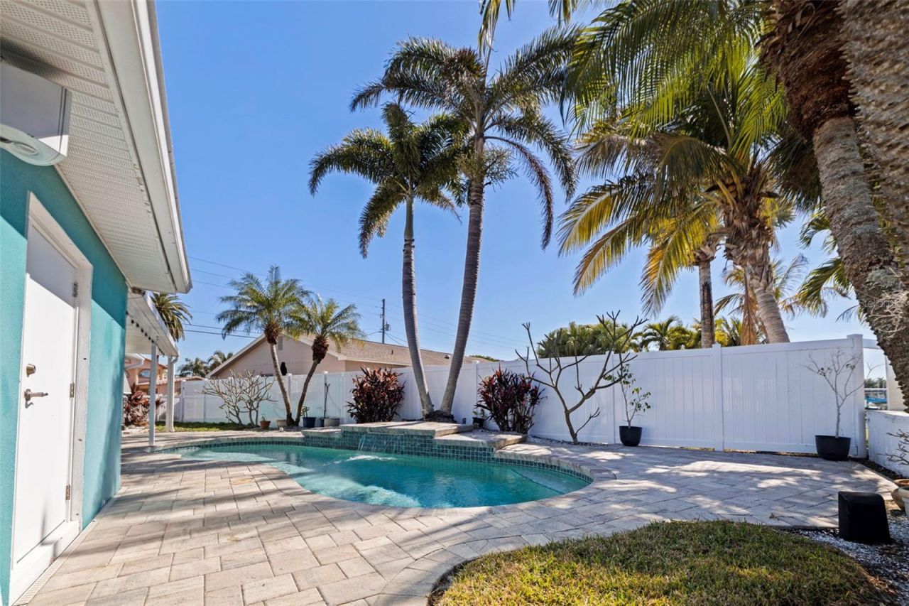 7906 4th Avenue S, Saint Petersburg, FL 33707 Photo