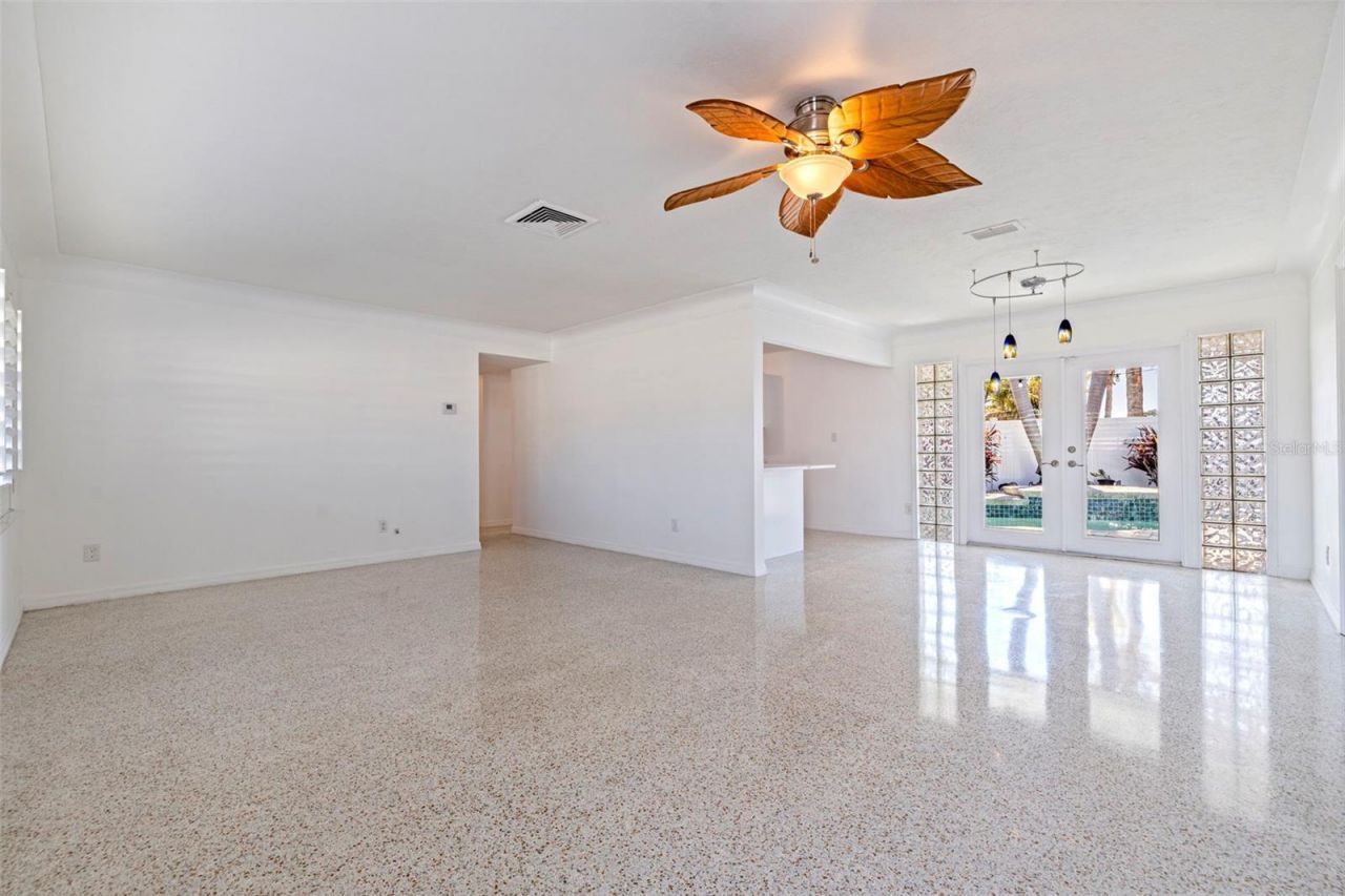 7906 4th Avenue S, Saint Petersburg, FL 33707 Photo