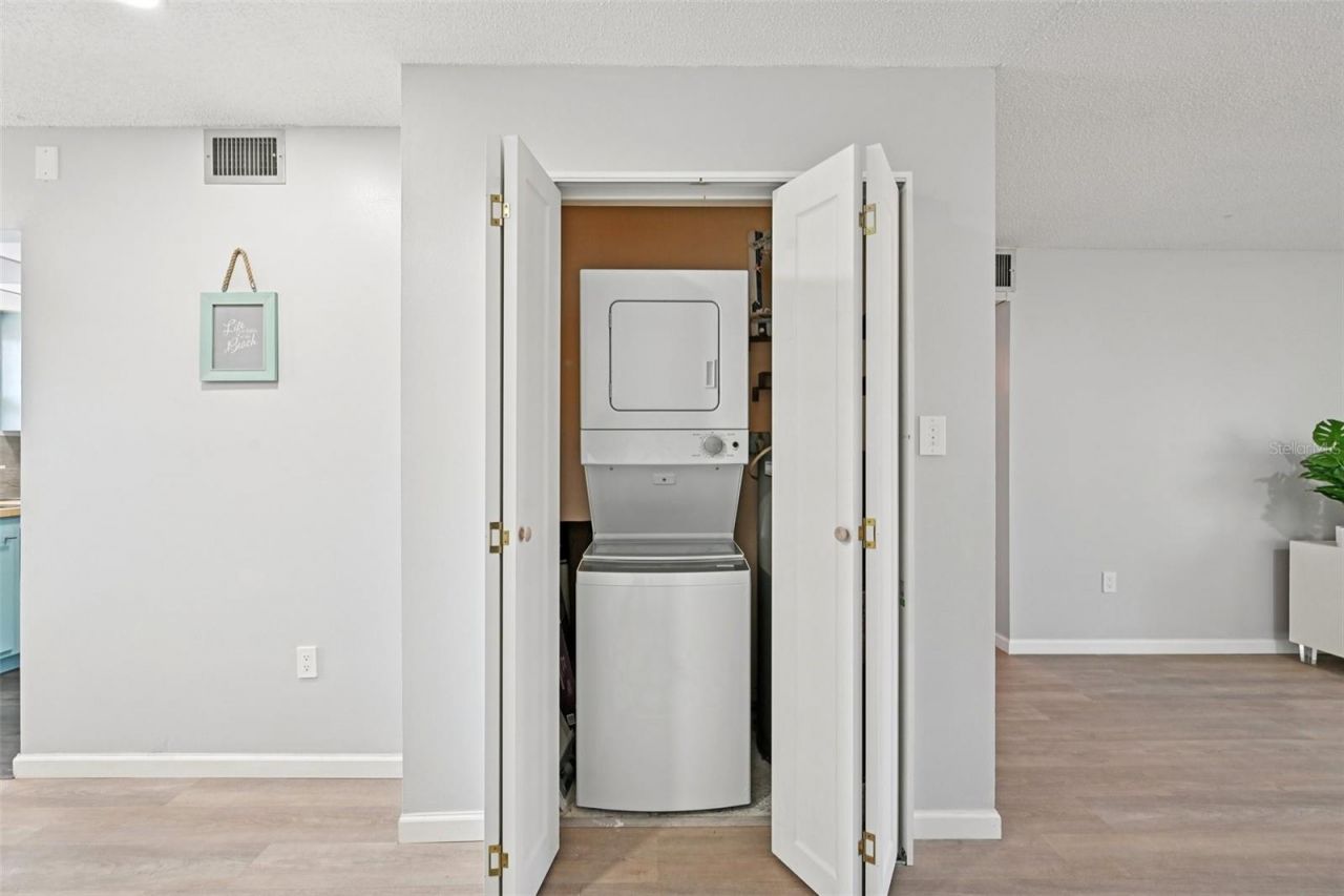 2727 75th Street W, Unit 9A12, Bradenton, FL 34209 Photo