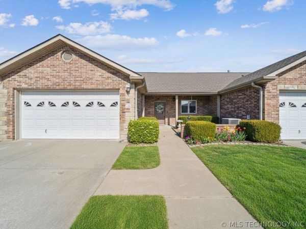 505 St Andrews Circle, Grove, OK 74344