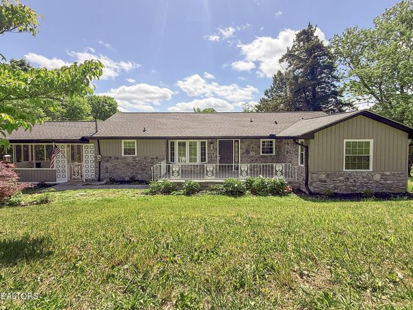 2010 Martha Berry Drive, Knoxville, TN 37918