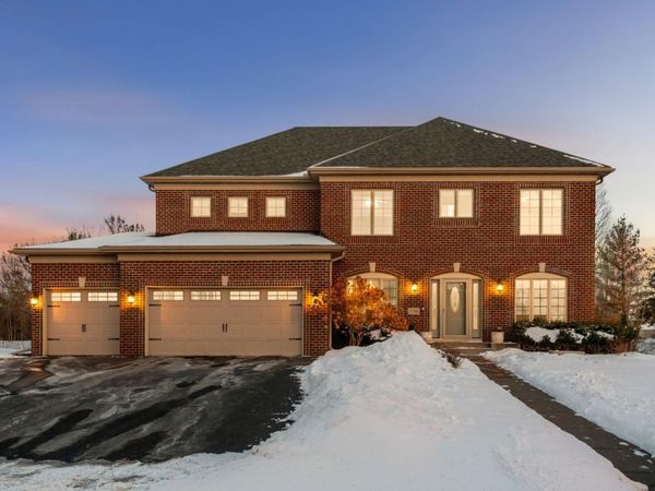 2780 Alamo Circle NE, Blaine, MN 55449