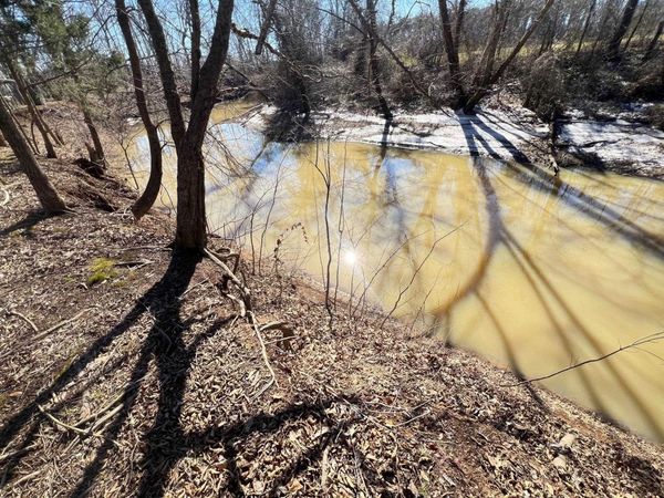 40 TOWBOAT LN , Adamsville, TN 38310