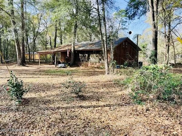 87 Russell Lane, Moselle, MS 39459