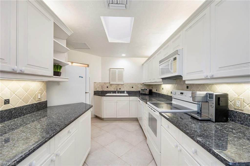 105 Cypress View Dr, Unit 105, Naples, FL 34113 Photo