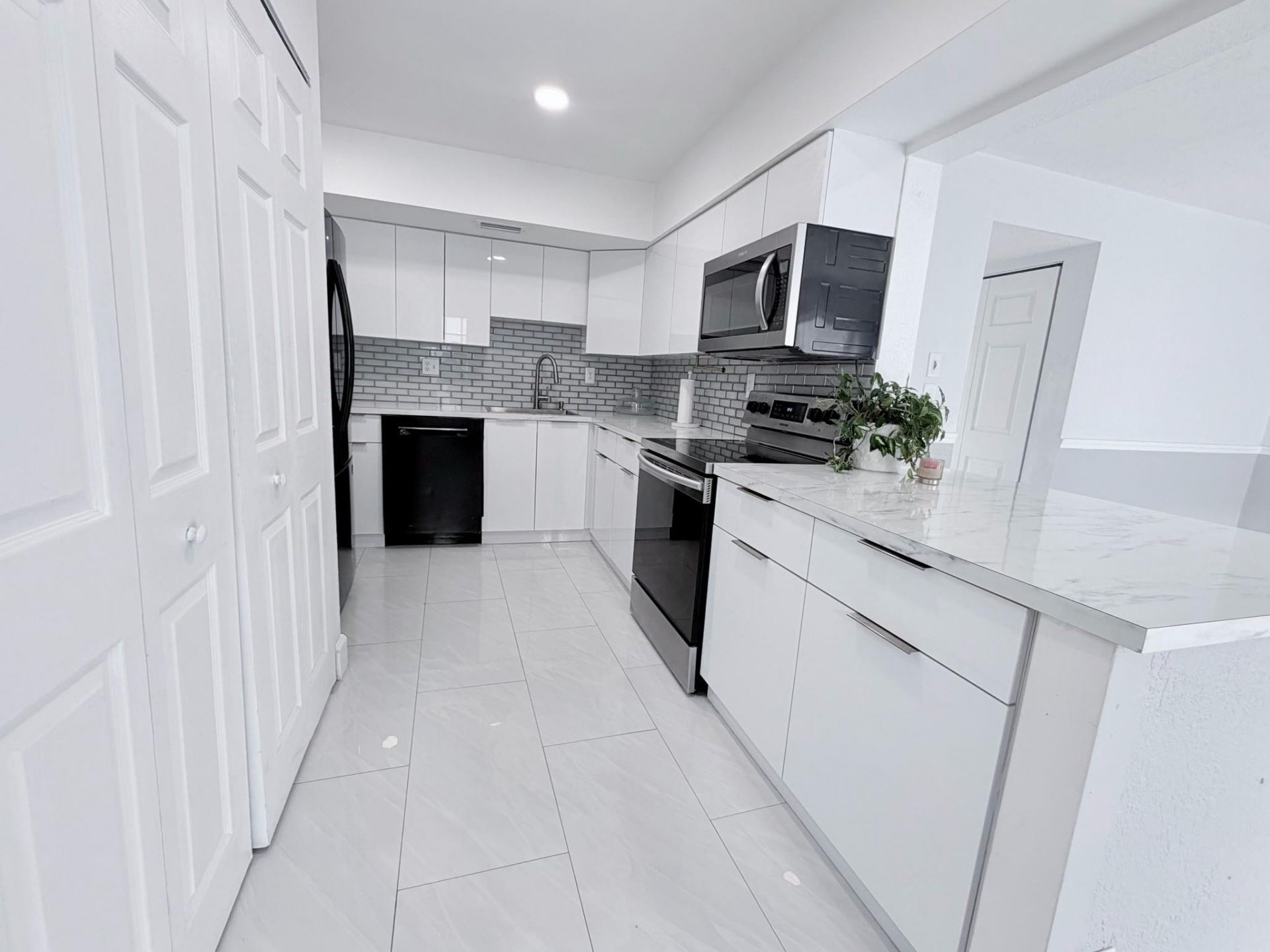 1788 SW 81st Way, Fort Lauderdale, FL 33324 Photo