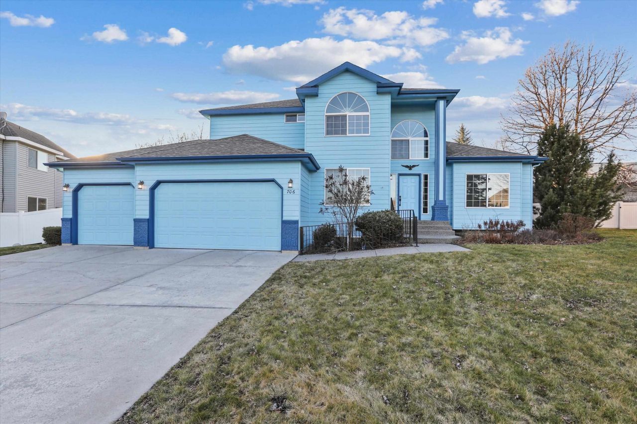 706 S Shelley Lake Ln, Spokane Valley, WA 99037 Main Photo