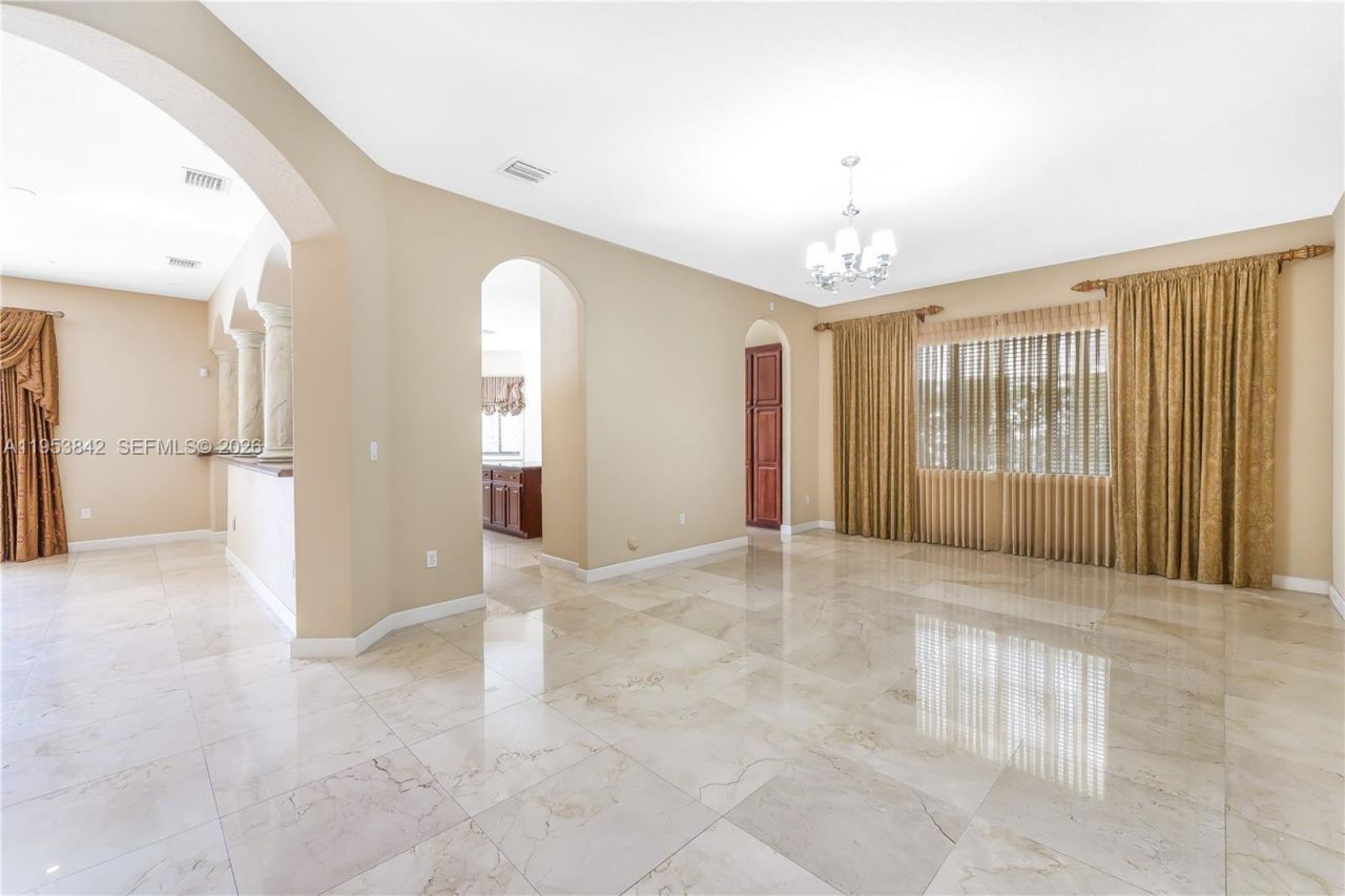 7880 SW 195th Ter, Cutler Bay, FL 33157 Photo