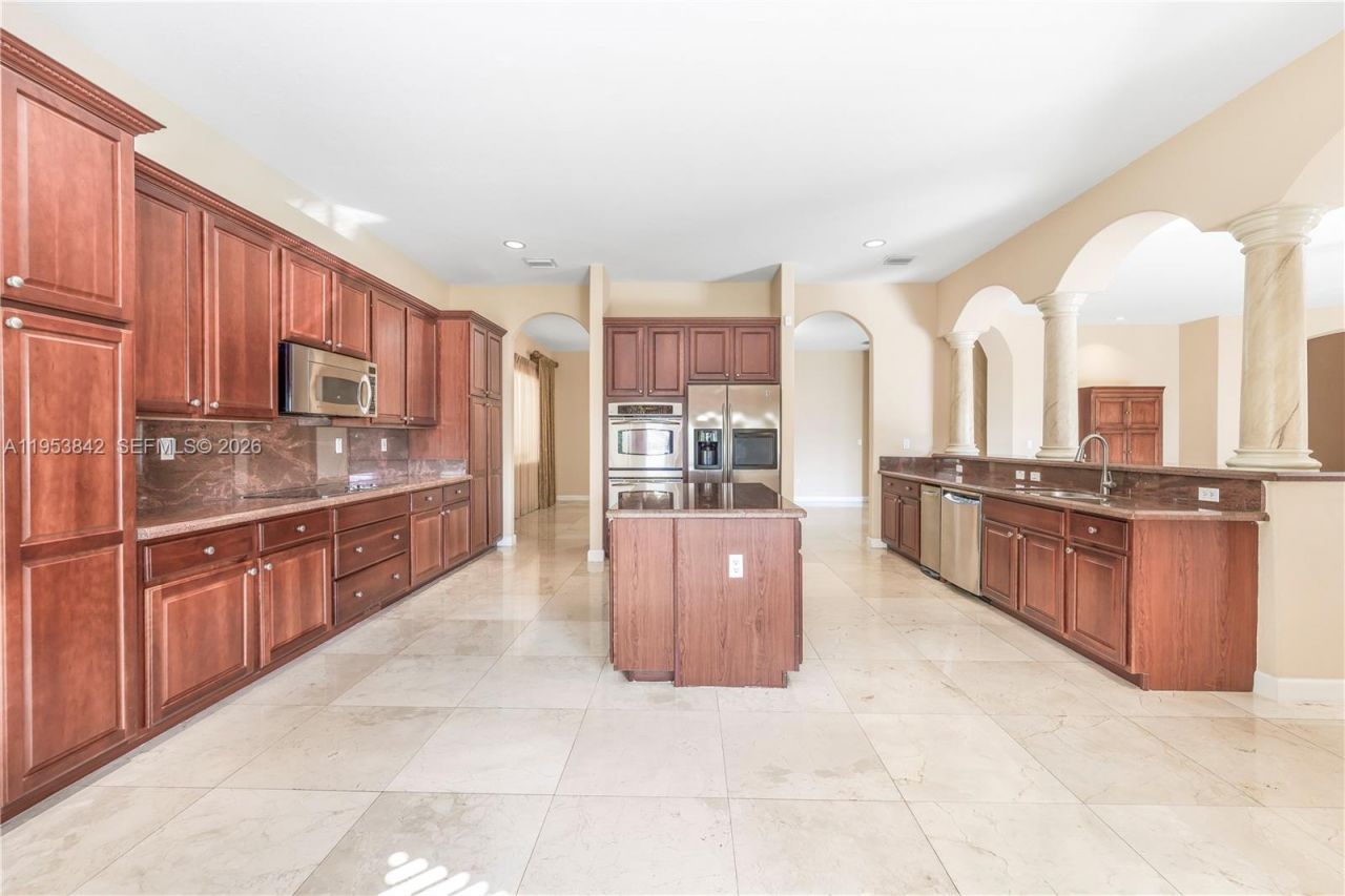 7880 SW 195th Ter, Cutler Bay, FL 33157 Photo