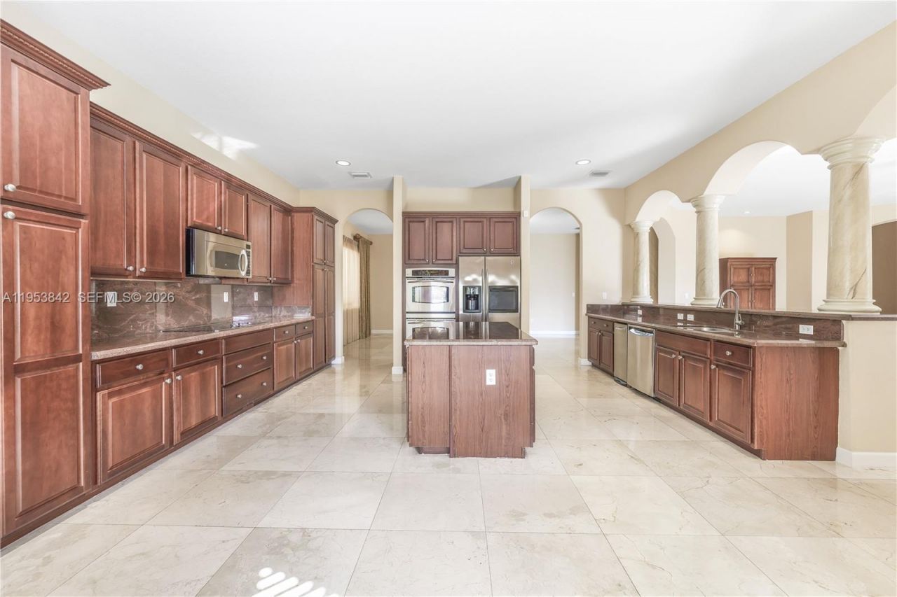 7880 SW 195th Ter, Cutler Bay, FL 33157 Photo