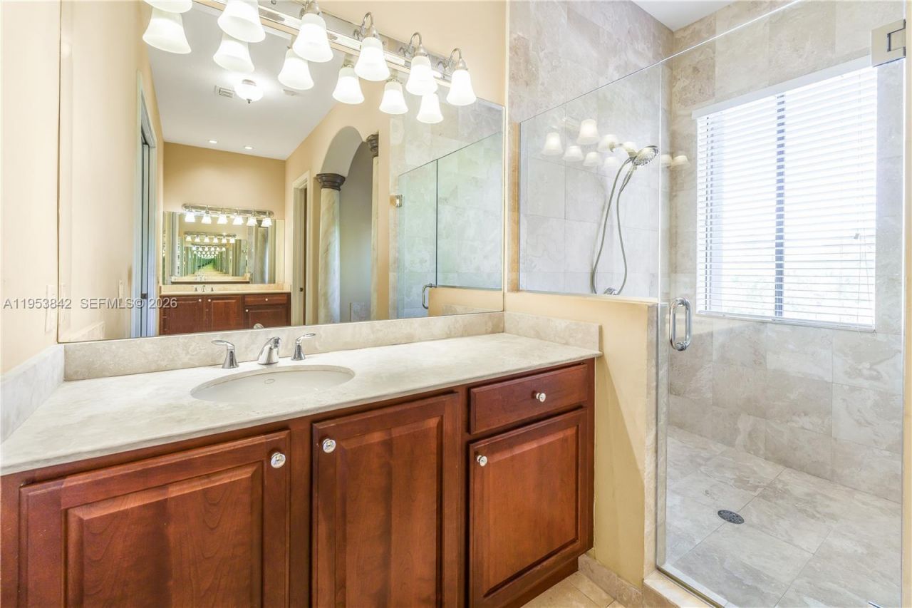 7880 SW 195th Ter, Cutler Bay, FL 33157 Photo