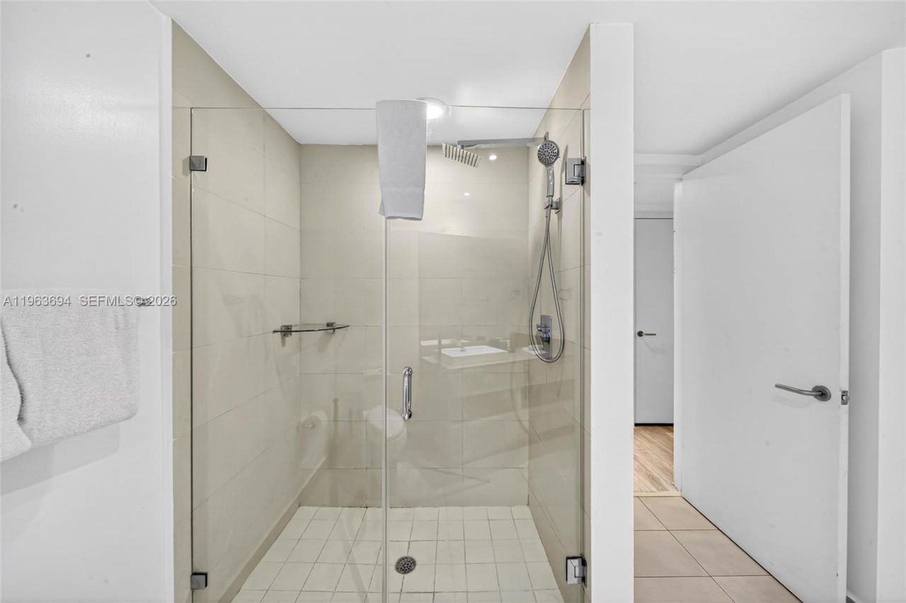 4111 S Ocean Dr, Unit 3703, Hollywood, FL 33019 Photo