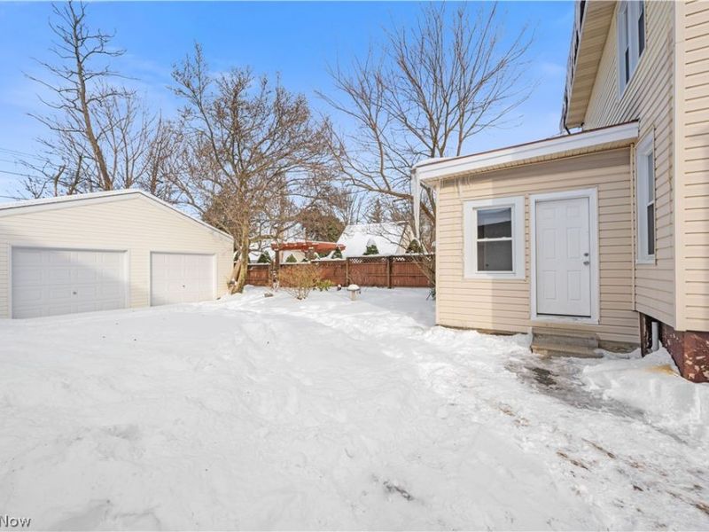 165 Oak Knoll Avenue NE, Warren, OH 44483 Photo 30