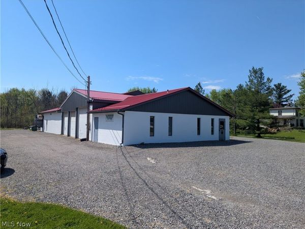 14705 Mayfield Road, Huntsburg, OH 44046