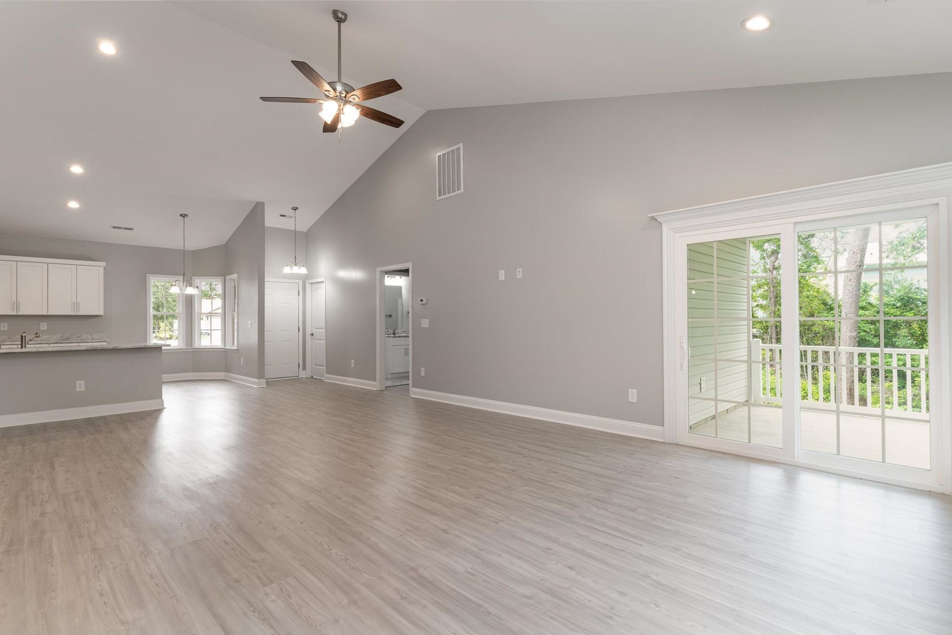 634 Goretown Loop Photo 14