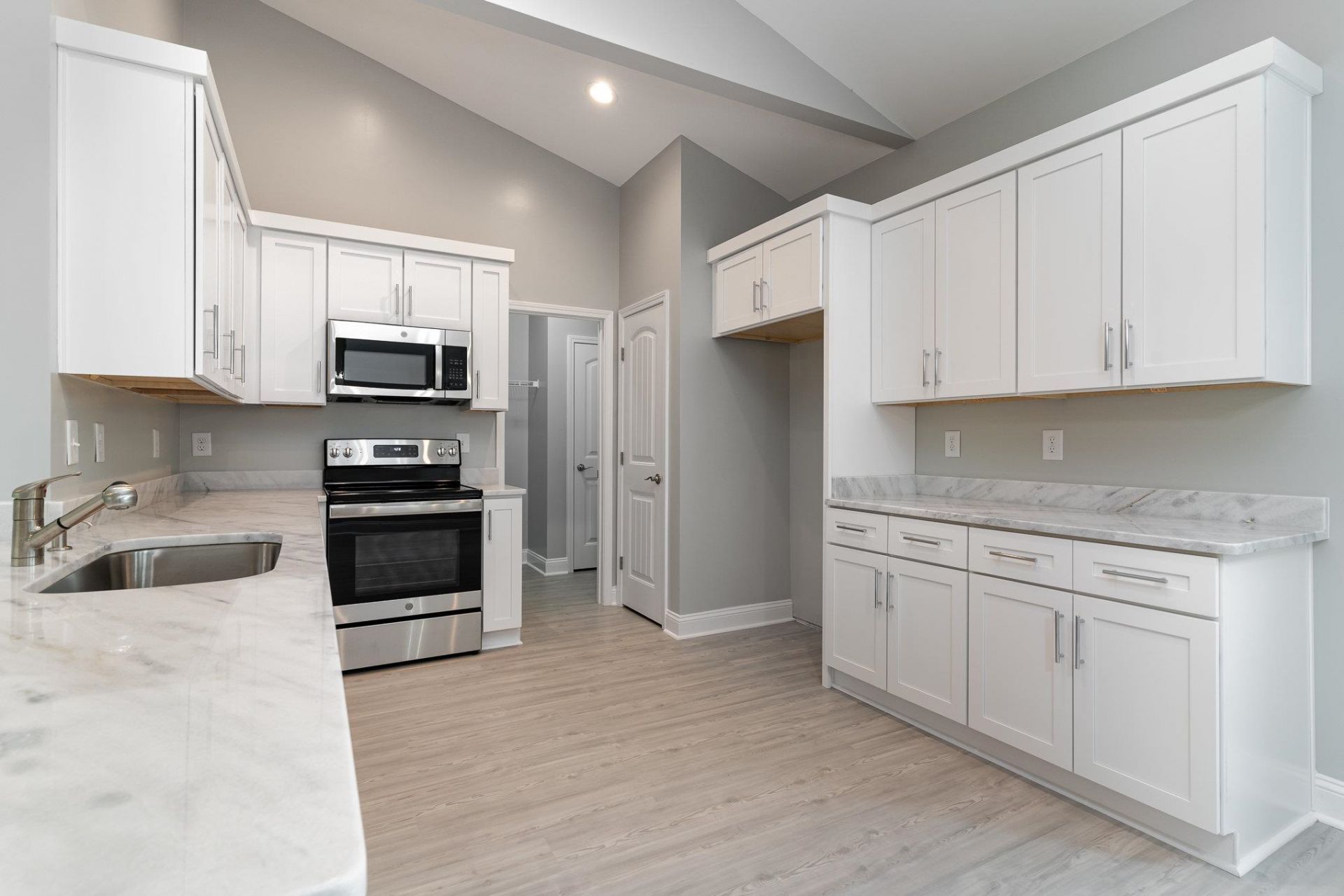 634 Goretown Loop Photo 8