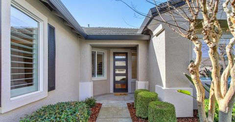 2701 Robinson Creek Ln, Elk Grove, CA 95758 Photo
