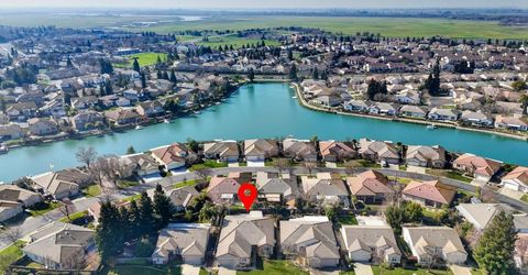 2701 Robinson Creek Ln, Elk Grove, CA 95758 Photo