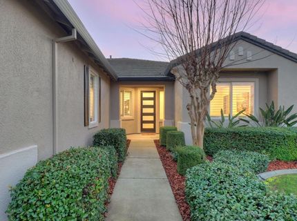 2701 Robinson Creek Ln, Elk Grove, CA 95758 Photo