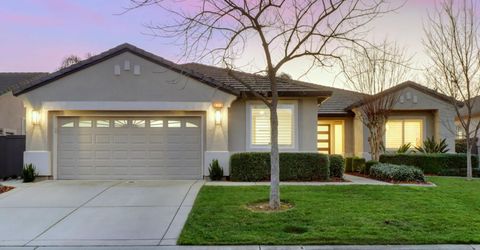 2701 Robinson Creek Ln, Elk Grove, CA 95758 Photo
