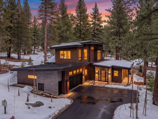 11761 Bottcher Loop, Truckee, CA 96161